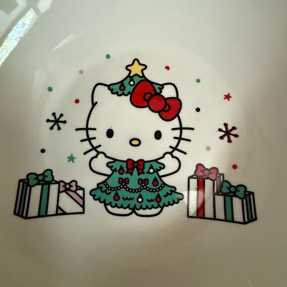 Hello kitty Christmas tree theme pasta bowls set of two - Picture 2 of 7